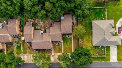 Charming 2-Story Townhome Near the Beach. Discover your perfect on Perdido Bay Golf Club in Florida - for sale on GolfHomes.com, golf home, golf lot