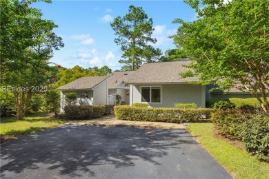 Sought-after and rarely available, this newly renovated end-unit on Dolphin Head Golf Club in South Carolina - for sale on GolfHomes.com, golf home, golf lot