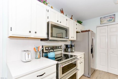 Beautiful end-unit condo with golf course views! This move-in on Greenbrier Country Club in Virginia - for sale on GolfHomes.com, golf home, golf lot