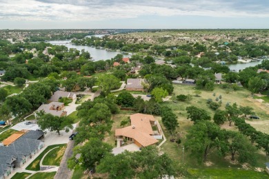 Great tree-shaded home in Lake Tanglewood. Featuring 3 bedrooms on Lake Tanglewood Golf Course in Texas - for sale on GolfHomes.com, golf home, golf lot