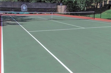 Gated Community, Mid-level, Golf Course unit, Renovated in on Cross Creek Golf Course in Georgia - for sale on GolfHomes.com, golf home, golf lot