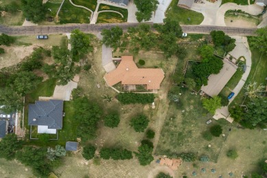 Great tree-shaded home in Lake Tanglewood. Featuring 3 bedrooms on Lake Tanglewood Golf Course in Texas - for sale on GolfHomes.com, golf home, golf lot