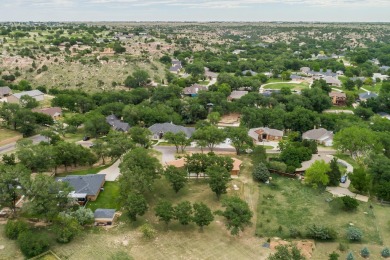 Great tree-shaded home in Lake Tanglewood. Featuring 3 bedrooms on Lake Tanglewood Golf Course in Texas - for sale on GolfHomes.com, golf home, golf lot