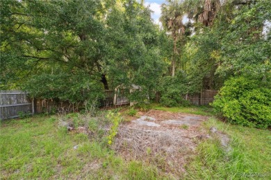 Charming Home with Spacious Yard in a Perfect Location Welcome on Plantation Inn and Golf Resort  in Florida - for sale on GolfHomes.com, golf home, golf lot