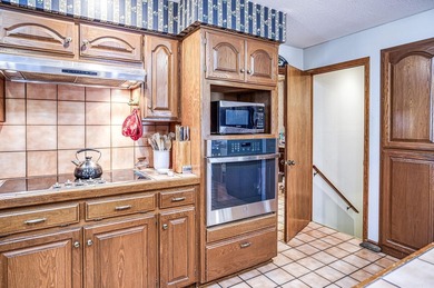 Beauty surrounds you.....This custom built Balboa Golf Course on Balboa Golf Course in Arkansas - for sale on GolfHomes.com, golf home, golf lot