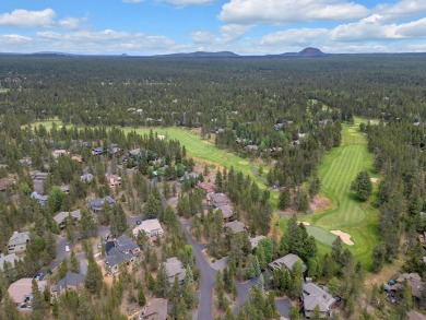 Welcome to 15 White Elm. This home has been enjoyed by the same on Sunriver Woodlands Golf Course in Oregon - for sale on GolfHomes.com, golf home, golf lot