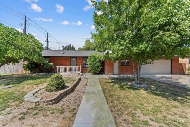 Welcome to this charming home in Northwest Boise! It's perfectly on Plantation Country Club in Idaho - for sale on GolfHomes.com, golf home, golf lot