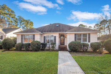 Welcome to 6208 Falkland, a beautifully appointed residence on Kings Grant Golf and Country Club in North Carolina - for sale on GolfHomes.com, golf home, golf lot