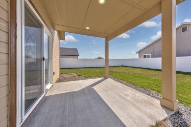 Quality built 3/2 with oversized 2 car garage and RV PARKING on on Scotch Pines Golf Course in Idaho - for sale on GolfHomes.com, golf home, golf lot