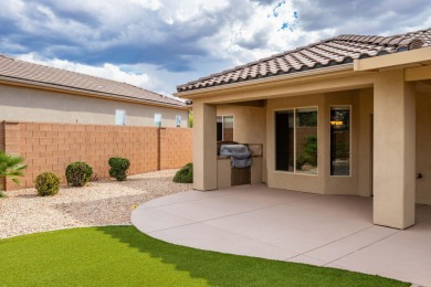 Welcome to this beautiful single-level home in Sun River, a 55+ on Sunriver Golf Club in Utah - for sale on GolfHomes.com, golf home, golf lot