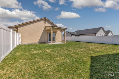 Quality built 3/2 with oversized 2 car garage and RV PARKING on on Scotch Pines Golf Course in Idaho - for sale on GolfHomes.com, golf home, golf lot