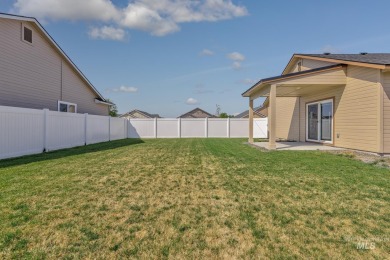 Quality built 3/2 with oversized 2 car garage and RV PARKING on on Scotch Pines Golf Course in Idaho - for sale on GolfHomes.com, golf home, golf lot