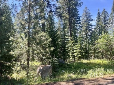 Beautiful timbered lot in exquisite Aspen Ridge. Mountain views on McCall Municipal Golf Course in Idaho - for sale on GolfHomes.com, golf home, golf lot