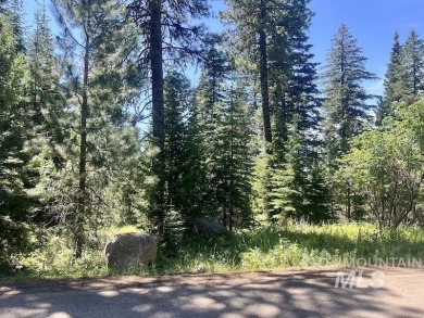 Beautiful timbered lot in exquisite Aspen Ridge. Mountain views on McCall Municipal Golf Course in Idaho - for sale on GolfHomes.com, golf home, golf lot
