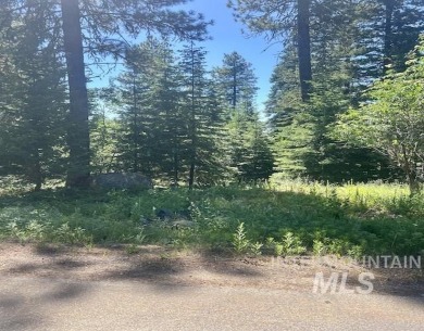 Beautiful timbered lot in exquisite Aspen Ridge. Mountain views on McCall Municipal Golf Course in Idaho - for sale on GolfHomes.com, golf home, golf lot
