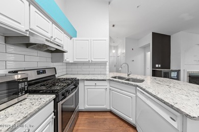 if you've ever wanted your own personal treehouse - this condo on Windsor Parke Golf Club in Florida - for sale on GolfHomes.com, golf home, golf lot