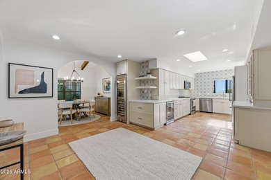 Beautiful fully renovated townhouse in a prime Scottsdale on Scottsdale Silverado Golf Club in Arizona - for sale on GolfHomes.com, golf home, golf lot