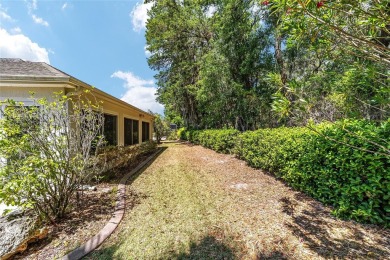 ~NEW ROOF APR 2025~ ~NO HOMES BEHIND~ ~PREMIUM LOT~ on The Links of Spruce Creek in Florida - for sale on GolfHomes.com, golf home, golf lot