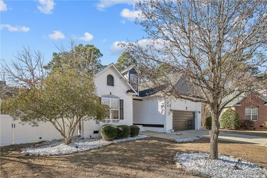 Come see this beautifully maintained home tucked away on a quiet on Kings Grant Golf and Country Club in North Carolina - for sale on GolfHomes.com, golf home, golf lot