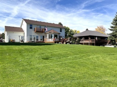 Located on the 2nd hole of the Ruby View Golf Course, this on Ruby View Golf Course in Nevada - for sale on GolfHomes.com, golf home, golf lot