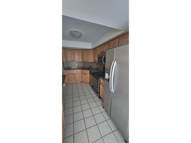 2/2 UNIT, OPEN KITCHEN, PANTRY & BREAKFAST AREA, TILED DINING on The President Country Club in Florida - for sale on GolfHomes.com, golf home, golf lot