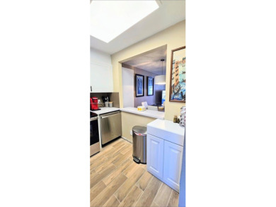 BRING ALL OFFERS. Building 133 Welcome home to this completely on Sunrise Lakes Phase IV Golf Course in Florida - for sale on GolfHomes.com, golf home, golf lot