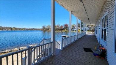 *The Lake House*   Enjoy the Bloomerside community and on Pehquenakonck Country Club in New York - for sale on GolfHomes.com, golf home, golf lot