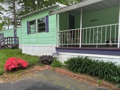 Nice Mobile Home In Country Club Estates. Home offers covered on The University Club of Connecticut in Connecticut - for sale on GolfHomes.com, golf home, golf lot