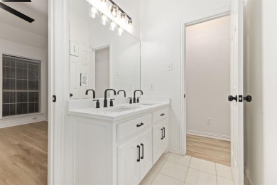 Beautifully and thoughtfully renovated! Move in ready single on The Shores Country Club in Texas - for sale on GolfHomes.com, golf home, golf lot