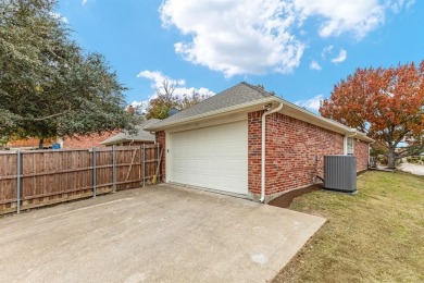 Beautifully and thoughtfully renovated! Move in ready single on The Shores Country Club in Texas - for sale on GolfHomes.com, golf home, golf lot