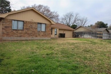 3 bedroom home in South Abilene! Beautiful fireplace, terracotta on Abilene Country Club - South Course in Texas - for sale on GolfHomes.com, golf home, golf lot