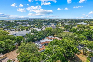 Beautiful end-unit townhome in a prime Suntree location offering on Suntree Country Club in Florida - for sale on GolfHomes.com, golf home, golf lot
