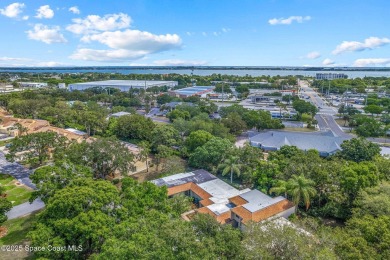Beautiful end-unit townhome in a prime Suntree location offering on Suntree Country Club in Florida - for sale on GolfHomes.com, golf home, golf lot