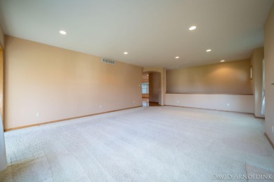 Beautiful end unit condo in The Links of Rolling Meadows! on The Links At Rolling Meadows in Michigan - for sale on GolfHomes.com, golf home, golf lot