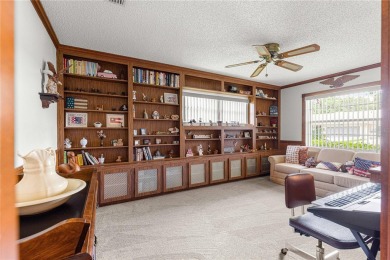 This end unit Augusta model is located in the 55+ community of on On Top of the World Golf Course in Florida - for sale on GolfHomes.com, golf home, golf lot
