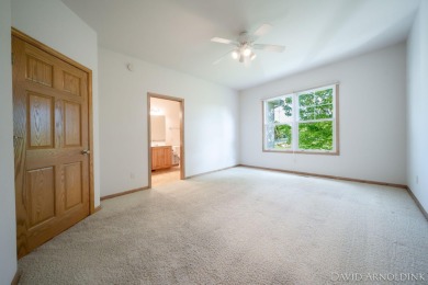 Beautiful end unit condo in The Links of Rolling Meadows! on The Links At Rolling Meadows in Michigan - for sale on GolfHomes.com, golf home, golf lot