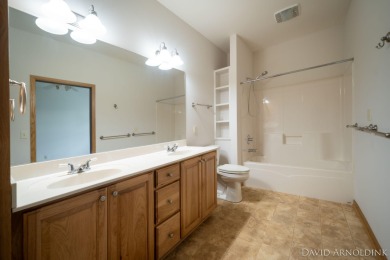 Beautiful end unit condo in The Links of Rolling Meadows! on The Links At Rolling Meadows in Michigan - for sale on GolfHomes.com, golf home, golf lot