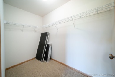 Beautiful end unit condo in The Links of Rolling Meadows! on The Links At Rolling Meadows in Michigan - for sale on GolfHomes.com, golf home, golf lot