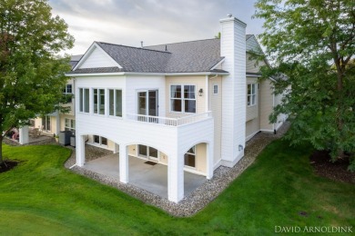 Beautiful end unit condo in The Links of Rolling Meadows! on The Links At Rolling Meadows in Michigan - for sale on GolfHomes.com, golf home, golf lot