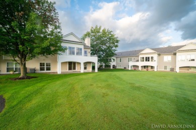 Beautiful end unit condo in The Links of Rolling Meadows! on The Links At Rolling Meadows in Michigan - for sale on GolfHomes.com, golf home, golf lot