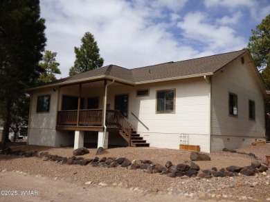 This immaculate home in the Show Low Golf & Country Club Estates on Bison Golf and Country Club in Arizona - for sale on GolfHomes.com, golf home, golf lot