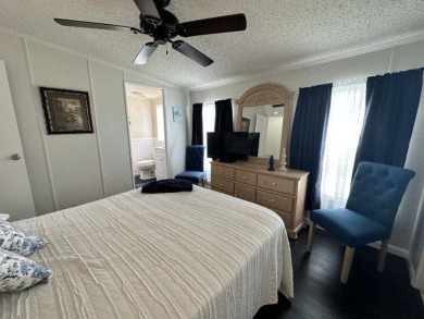 PRICE REDUCED TO $89,900! Welcome to this charming two bed, two on Four Lakes Golf Club in Florida - for sale on GolfHomes.com, golf home, golf lot