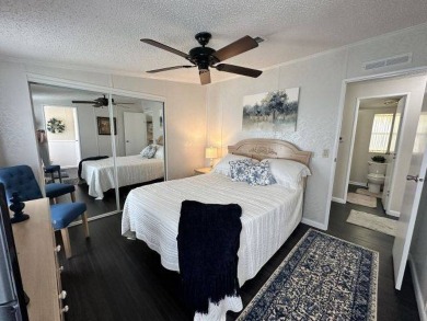PRICE REDUCED TO $89,900! Welcome to this charming two bed, two on Four Lakes Golf Club in Florida - for sale on GolfHomes.com, golf home, golf lot