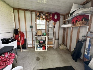 PRICE REDUCED TO $89,900! Welcome to this charming two bed, two on Four Lakes Golf Club in Florida - for sale on GolfHomes.com, golf home, golf lot