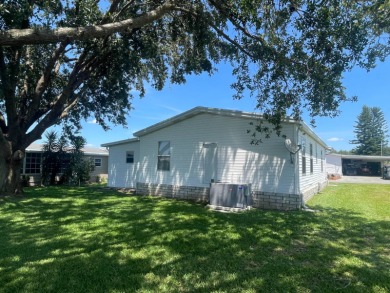 PRICE REDUCED TO $89,900! Welcome to this charming two bed, two on Four Lakes Golf Club in Florida - for sale on GolfHomes.com, golf home, golf lot