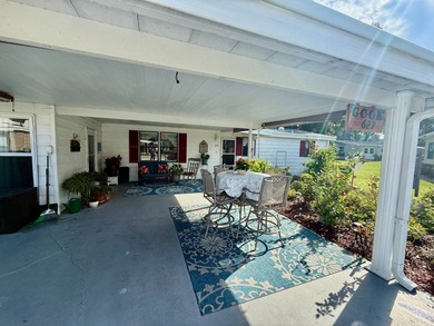 Home is located in Water Oak Country Club Estates in Lady Lake on Water Oak Country Club Estates in Florida - for sale on GolfHomes.com, golf home, golf lot