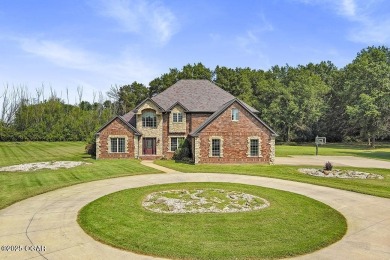 PRICE IMPROVEMENT ALERT- 110 Crestwood Estates 5-Bedroom Stunner on Crestwood Country Club in Kansas - for sale on GolfHomes.com, golf home, golf lot