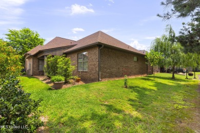 Lake Caroline beauty!!Beautifully maintained 3BR/2BA home with on Lake Caroline Golf Club in Mississippi - for sale on GolfHomes.com, golf home, golf lot