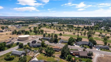 MOTIVATED SELLERS! Renovated dream home near Rolling Hills Golf on Rolling Hills Golf Course in Idaho - for sale on GolfHomes.com, golf home, golf lot