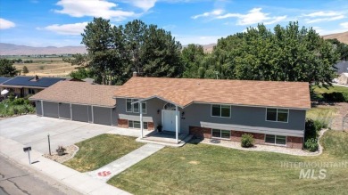 MOTIVATED SELLERS! Renovated dream home near Rolling Hills Golf on Rolling Hills Golf Course in Idaho - for sale on GolfHomes.com, golf home, golf lot